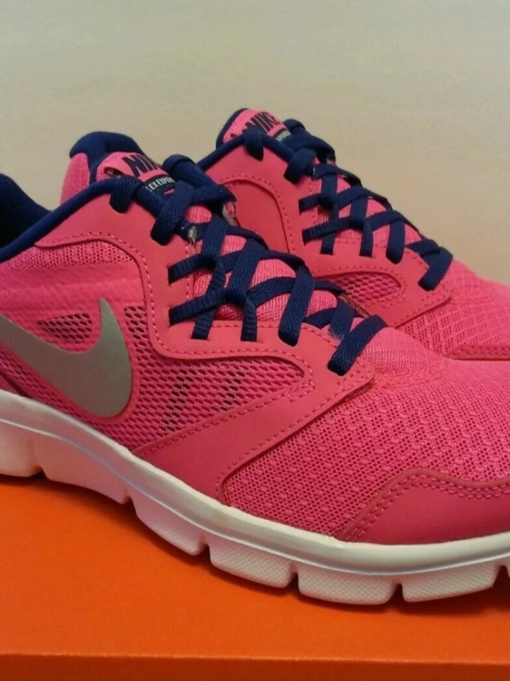 Nike Pink & Navy Athletic Sneakers Flex Run 3
